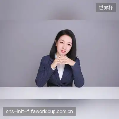 龚然月
